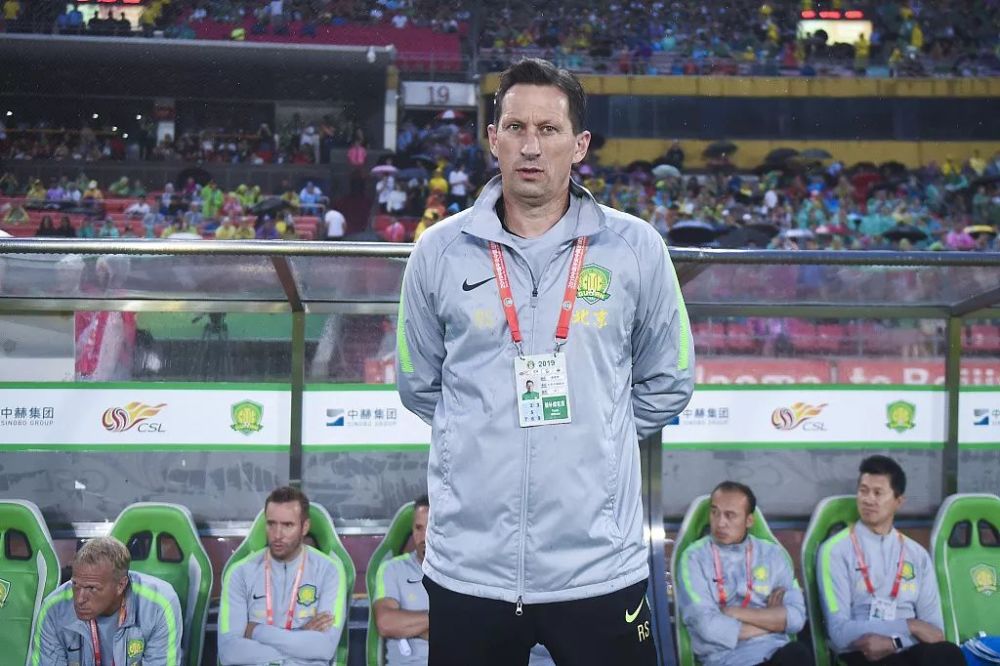 表现出极大 表现出极大