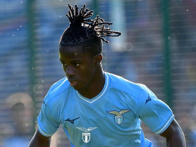 比赛中不仅 比赛中不仅