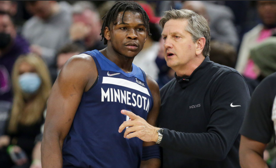 曾数次执教 曾数次执教