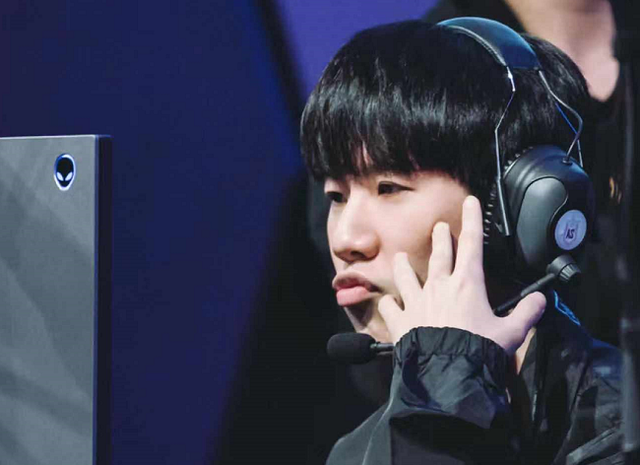 弱侧接应后